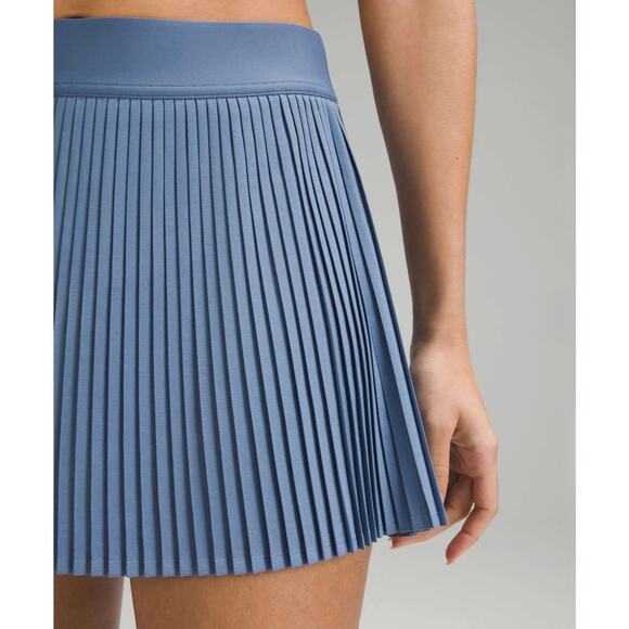 EUC Lululemon Oasis Blue Varsity Pleated Tennis Skort 8 Hi-Rise Athletic Skirt - Picture 2 of 16